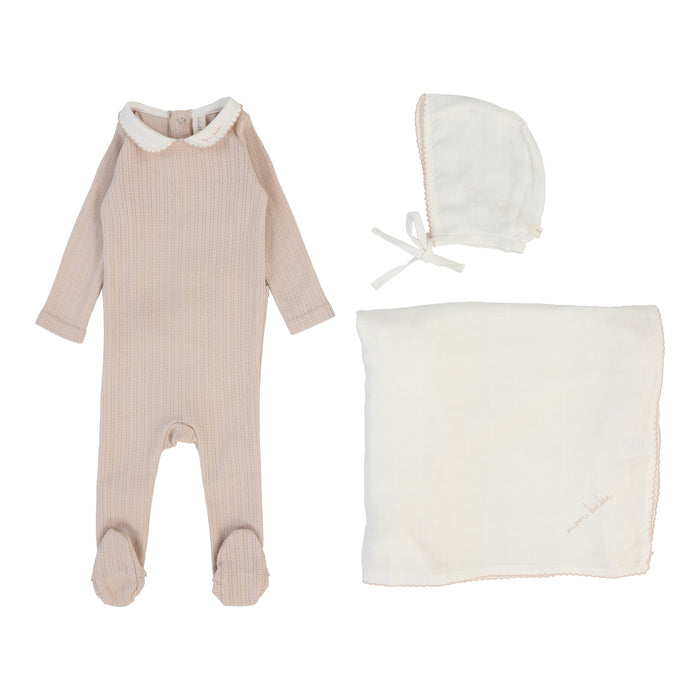 Edged Collar Layette Set