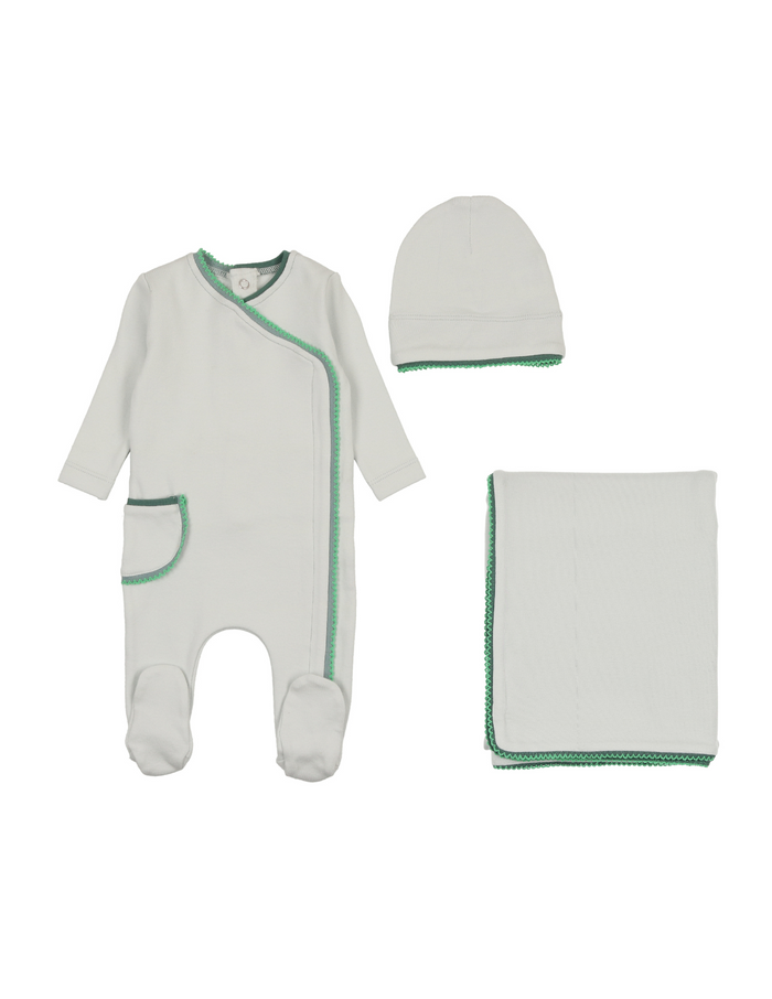 Colored Scallop Layette Set