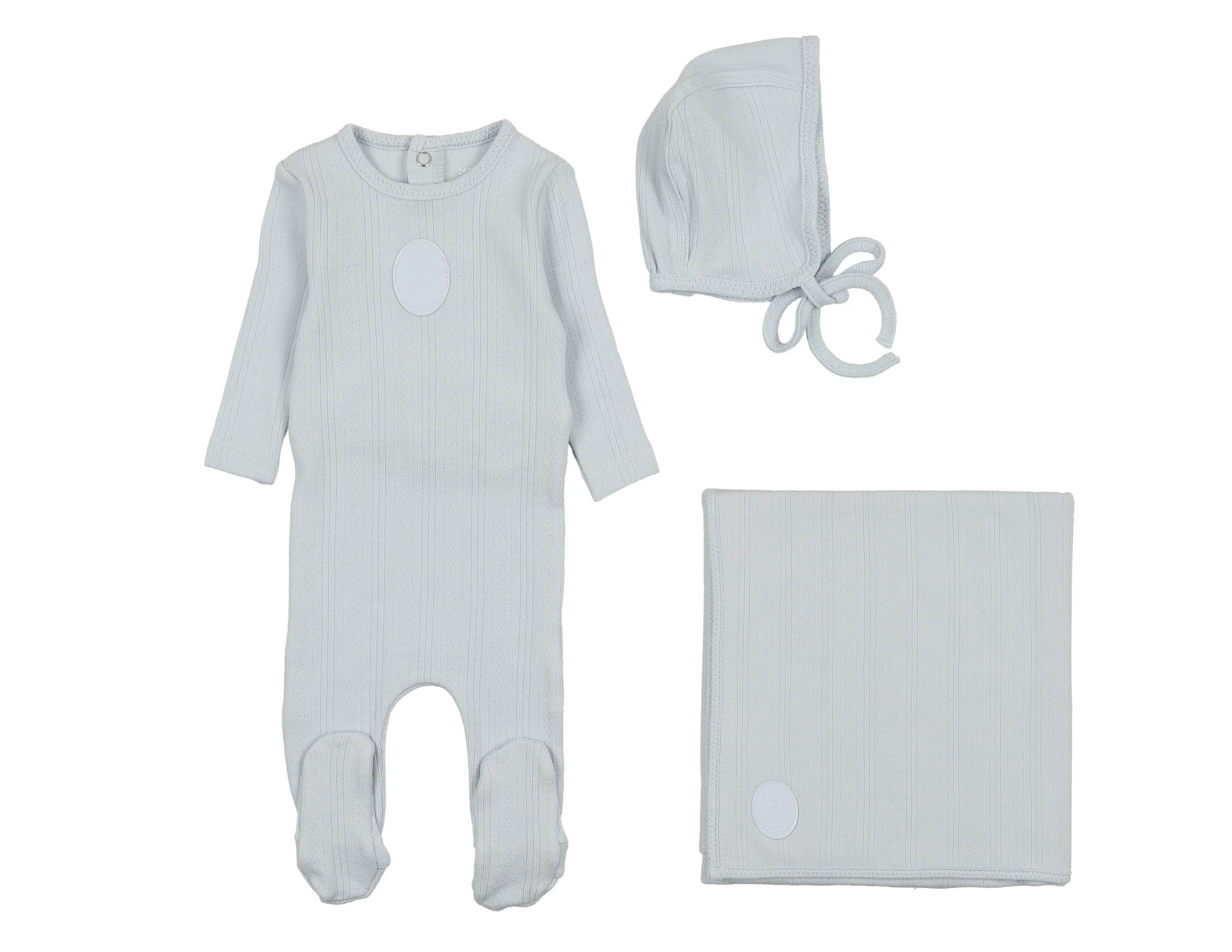 Pointelle Engraved Plaque Layette Set