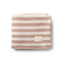 DH Iconic Stripe Knit Blanket