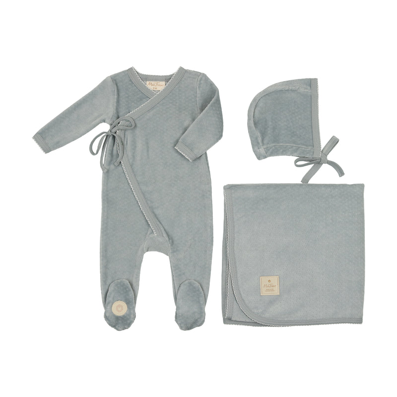 Scalloped Wrap Layette Set