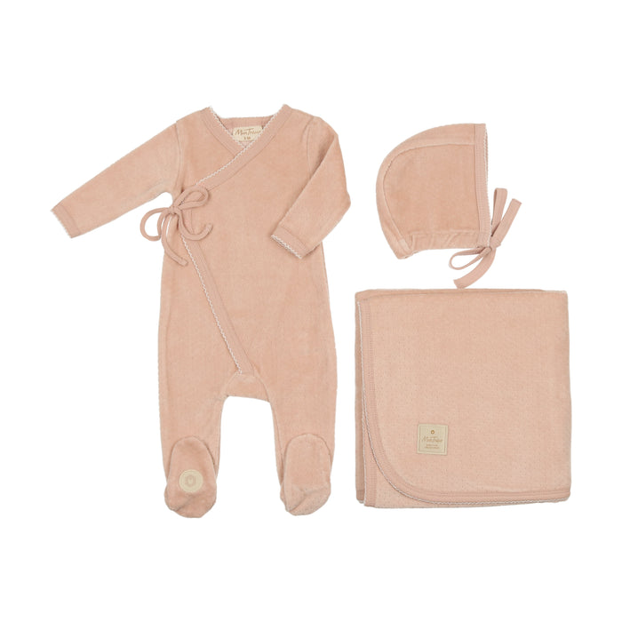 Scalloped Wrap Layette Set